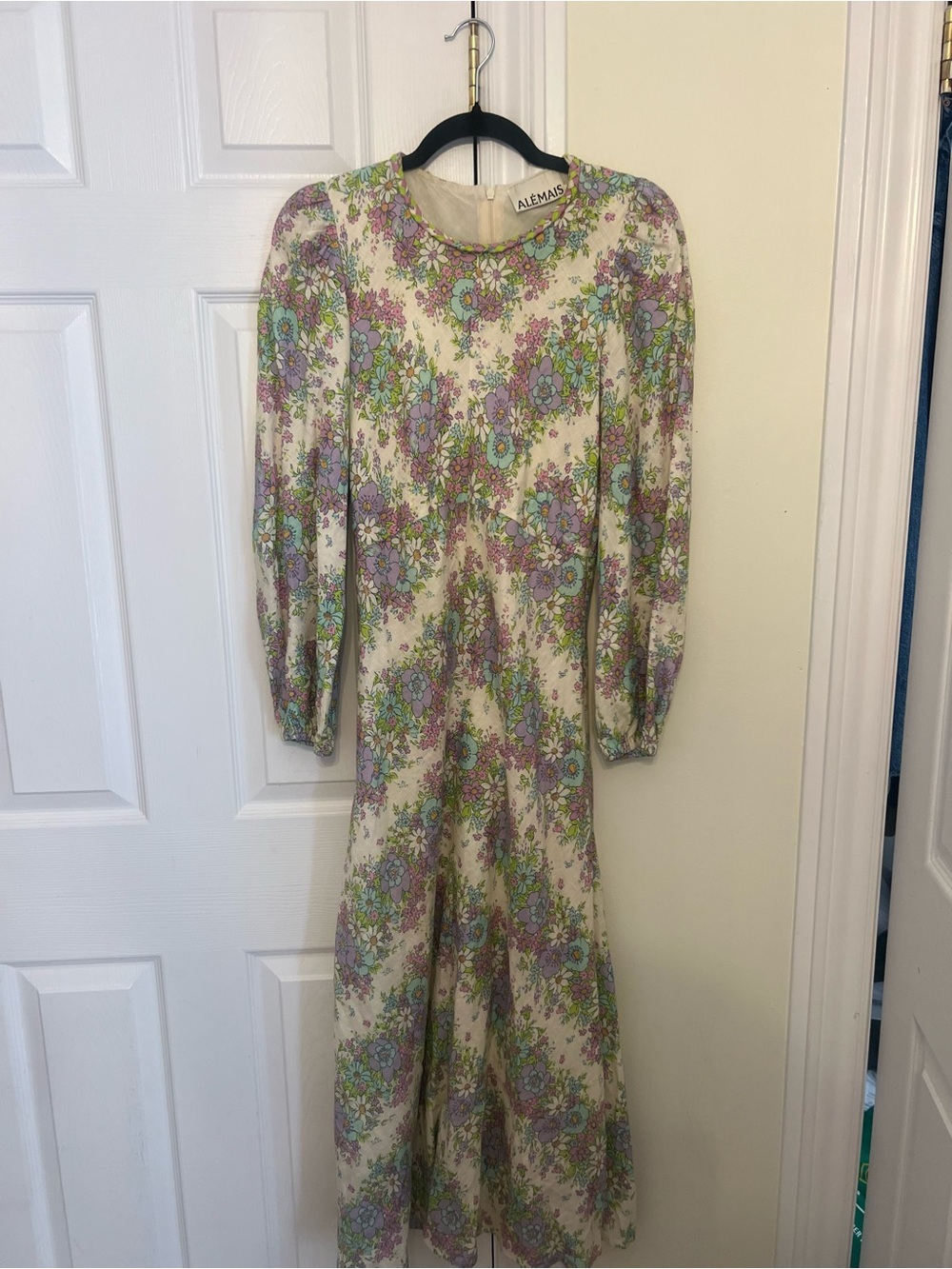 LIMITED ADDITION Alemais Cream Floral Long Sleeve Midi Dress